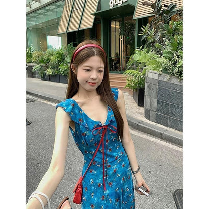 Resort Style Blue Floral Suspender Dress for Women Summer French Waist Long Skirt with Gentle Design A-Line Skirt