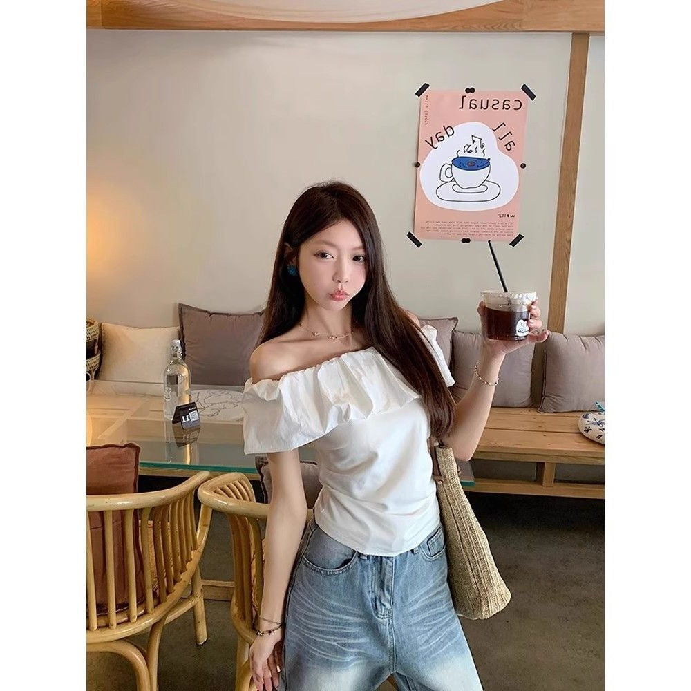 Gentle Style Pure Color Pleated One-Line Collar T-Shirt for Women 2025 Summer French Age-Reducing Ruffled Off-Shoulder Top for Women