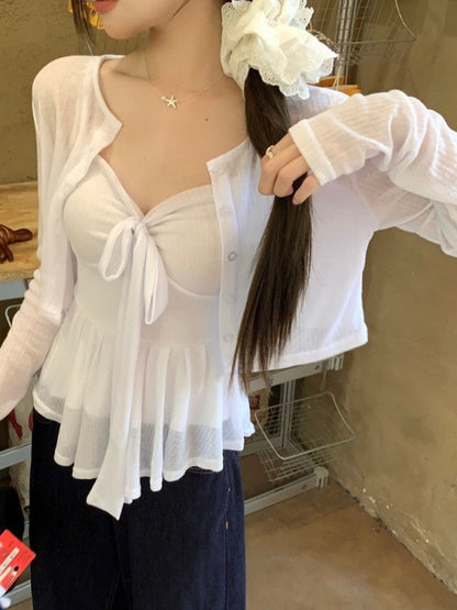 Young and Old Money Style White Knitted Cardigan Suspender Suit for Women to Wear in Spring