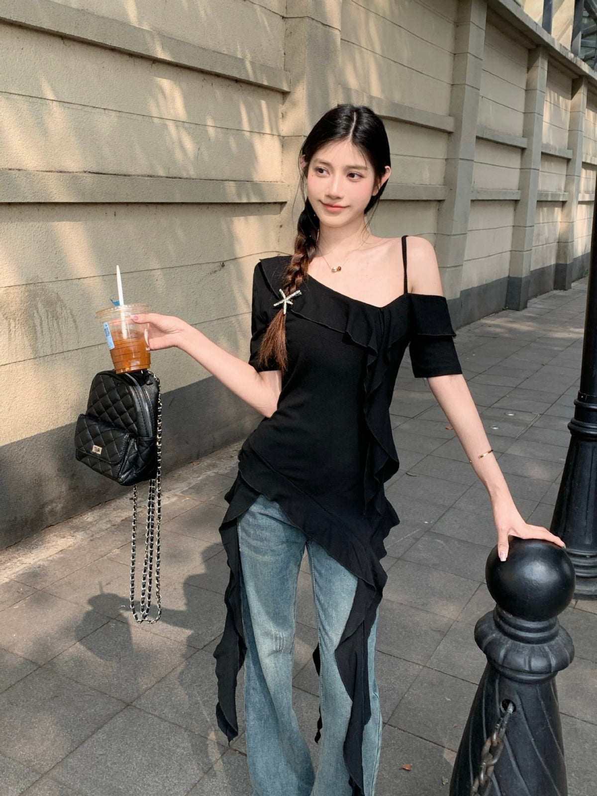 Sweet Girl Off-Shoulder Ruffled Ribbon Black Short-Sleeved T-Shirt Women's Summer Design Slimming Look and Chic Top