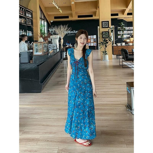 Resort Style Blue Floral Suspender Dress for Women Summer French Waist Long Skirt with Gentle Design A-Line Skirt