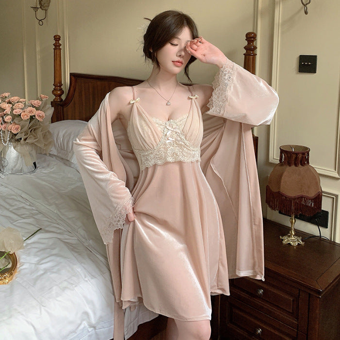 2024 gold velvet pajamas women's autumn new two-piece pajamas with chest pad sexy long sleeve warm pajamas wholesale